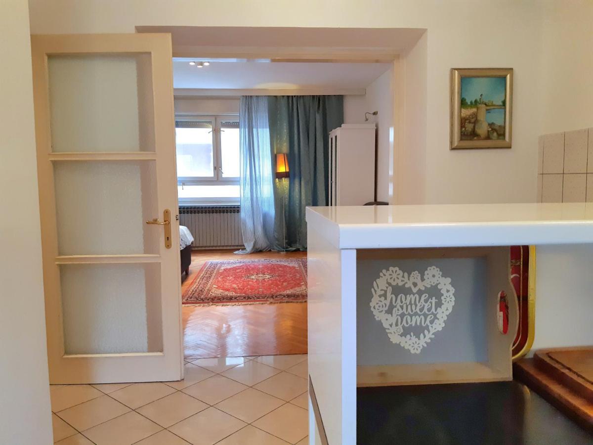 My Miracle Apartment Zagreb Bagian luar foto