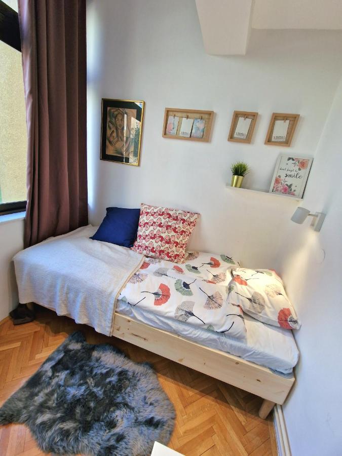 My Miracle Apartment Zagreb Bagian luar foto