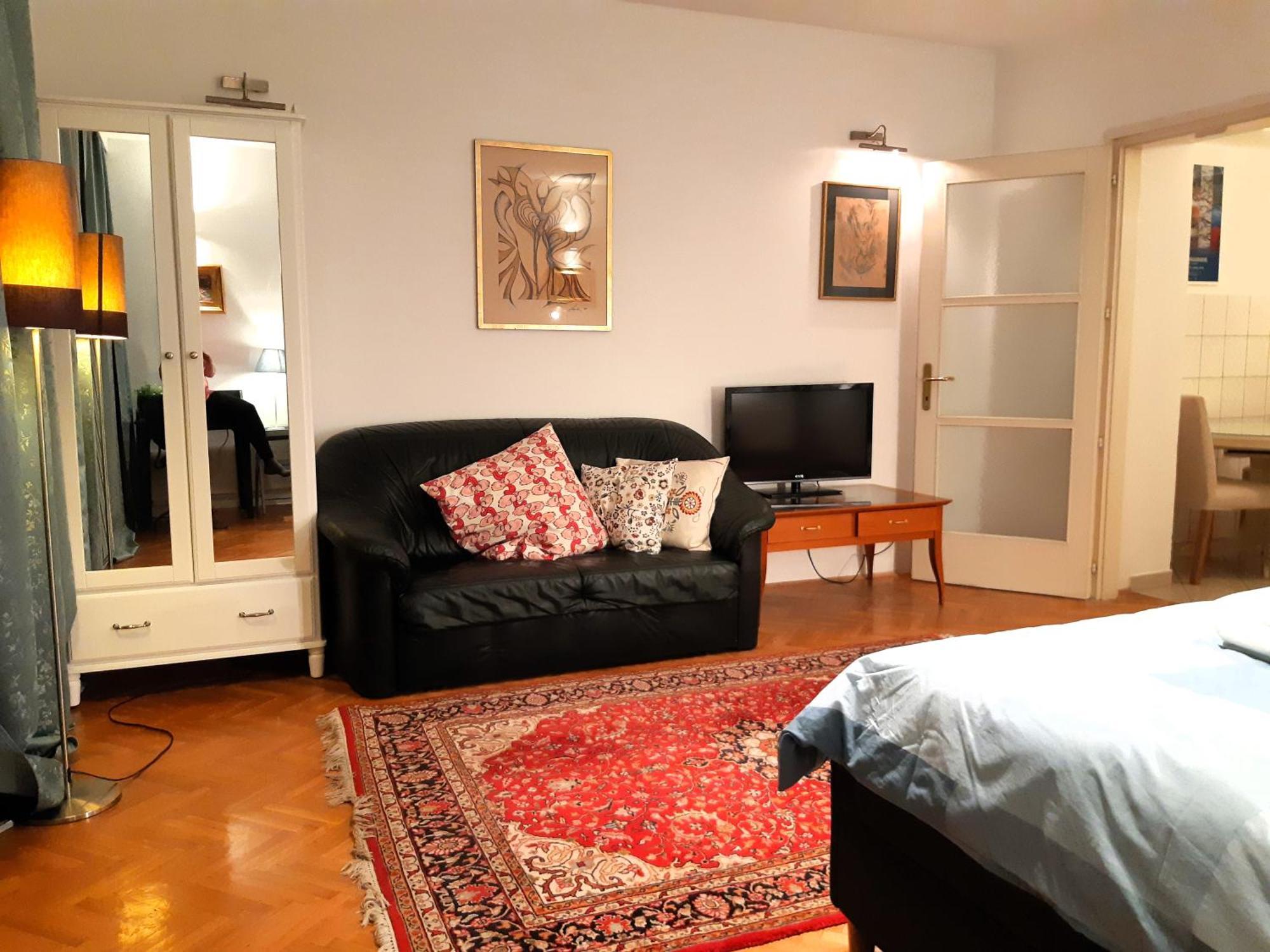My Miracle Apartment Zagreb Bagian luar foto