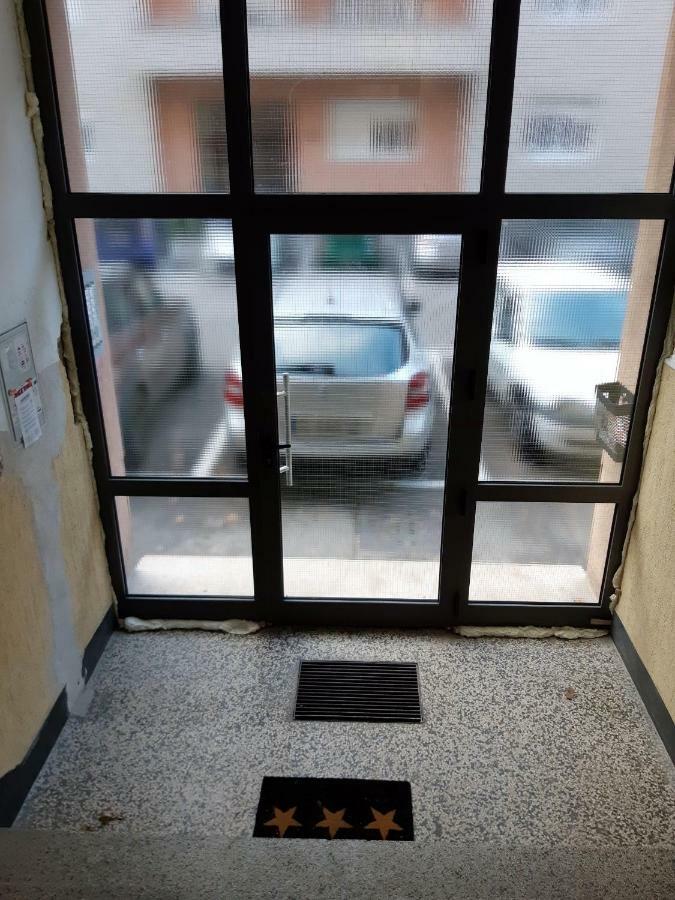 My Miracle Apartment Zagreb Bagian luar foto
